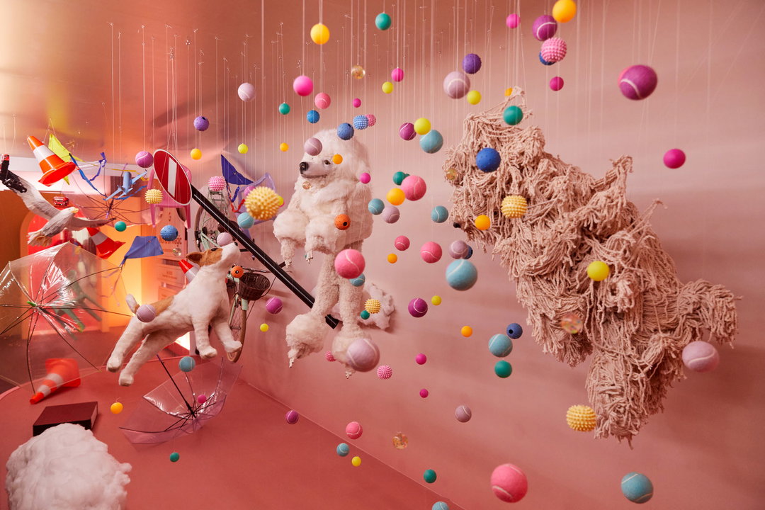 anyways-creative-amplify-world-of-magic-advertising-02.jpg