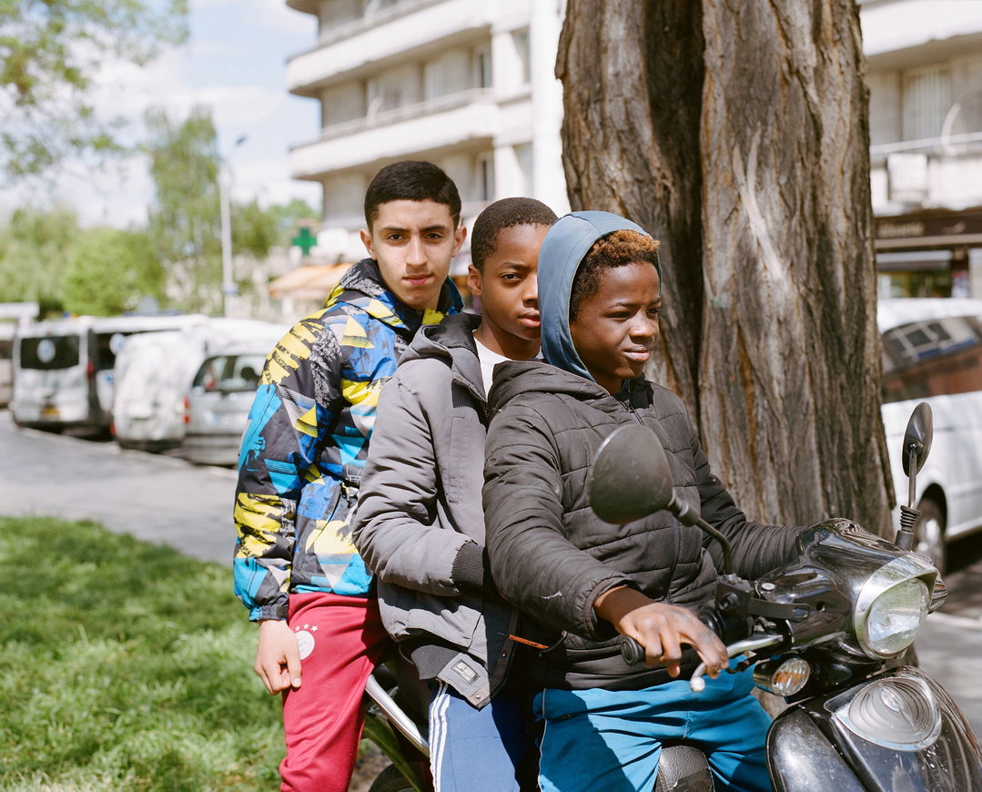 arnau-bach-ban-lieue-photography-itsnicethat-10.jpg