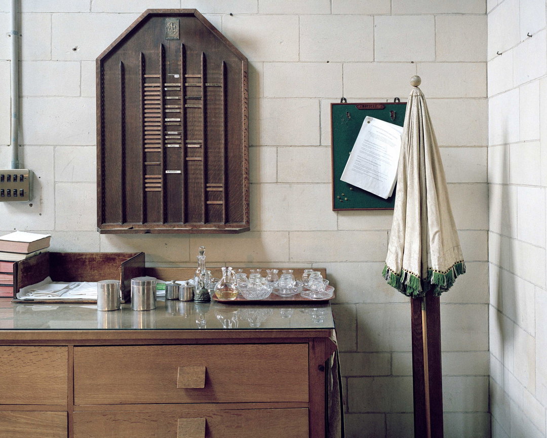 ashley-bourne-benedicts-house-photography-itsnicethat-8.jpg