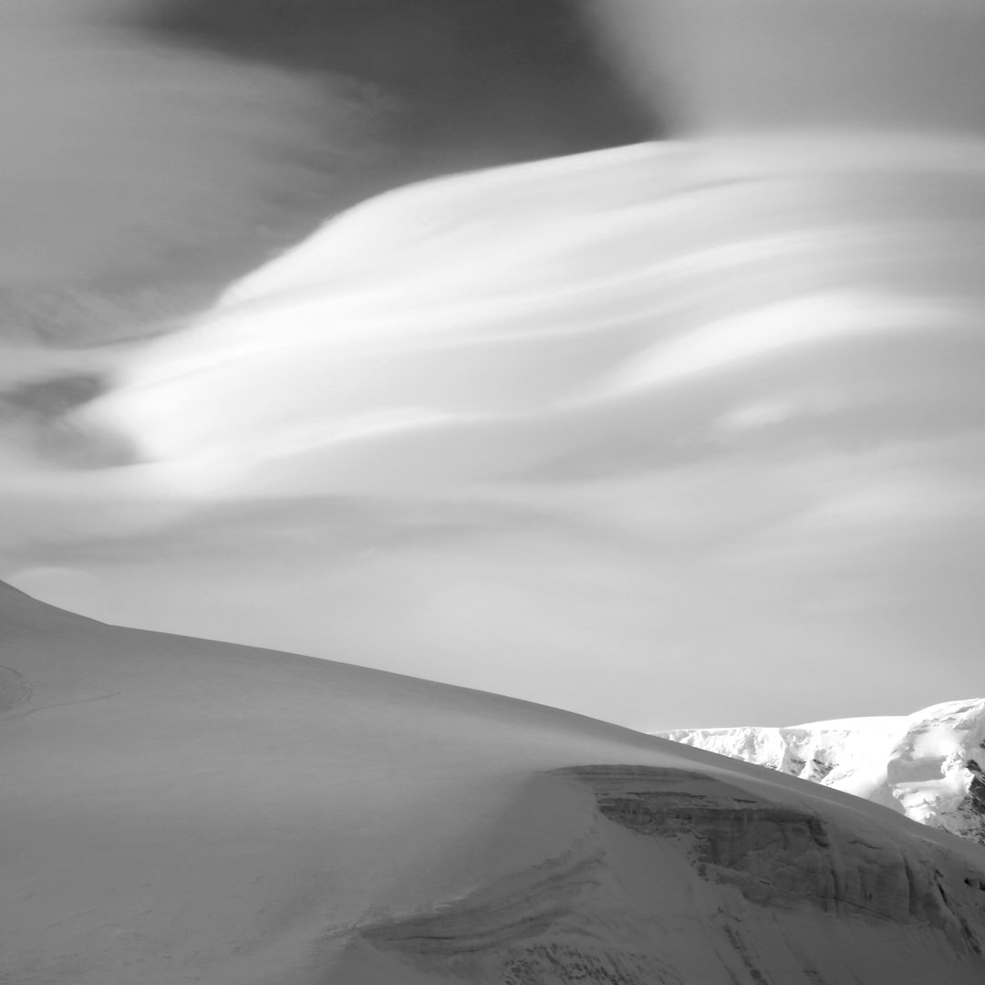 ben-cullen-williams-fragile-strength-photography-itsnicethat-3.jpg