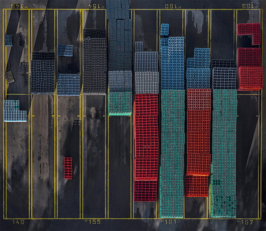 bernnard-lang-crates-work-photography-itsnicethat-01.jpg