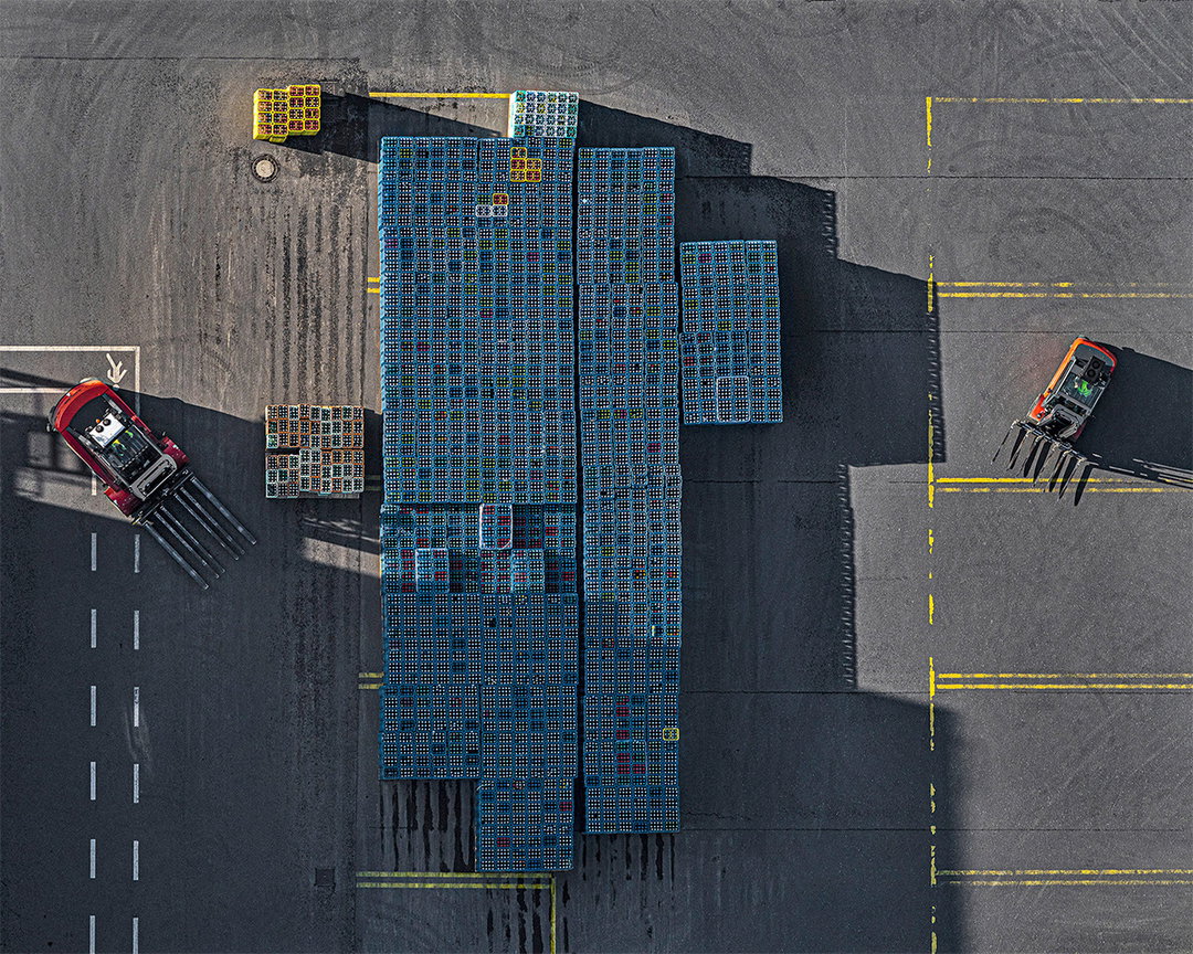 bernnard-lang-crates-work-photography-itsnicethat-03.jpg