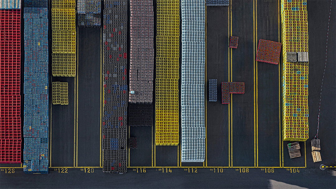 bernnard-lang-crates-work-photography-itsnicethat-04.jpg