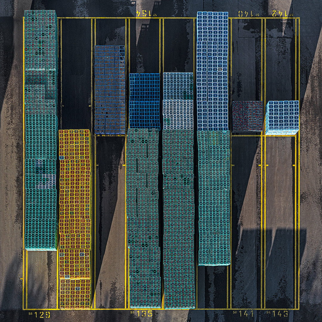 bernnard-lang-crates-work-photography-itsnicethat-06.jpg