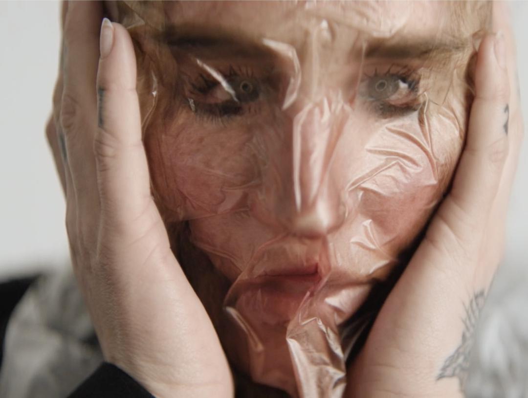 brian-roettinger-kesha-gag-order-creative-industry-itsnicethat-018.png