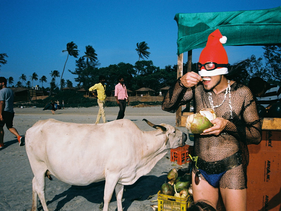 brice-dossin-xmas-vindaloo-photography-itsnicethat-02.jpg