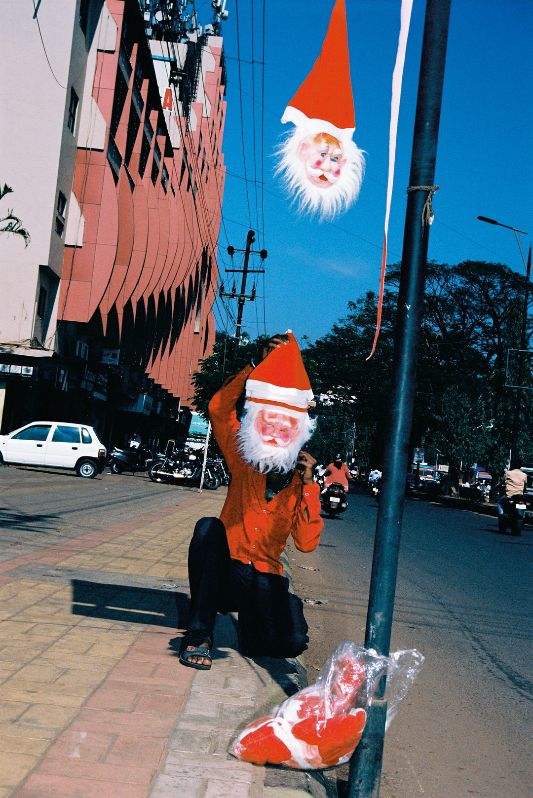 brice-dossin-xmas-vindaloo-photography-itsnicethat-03.jpg