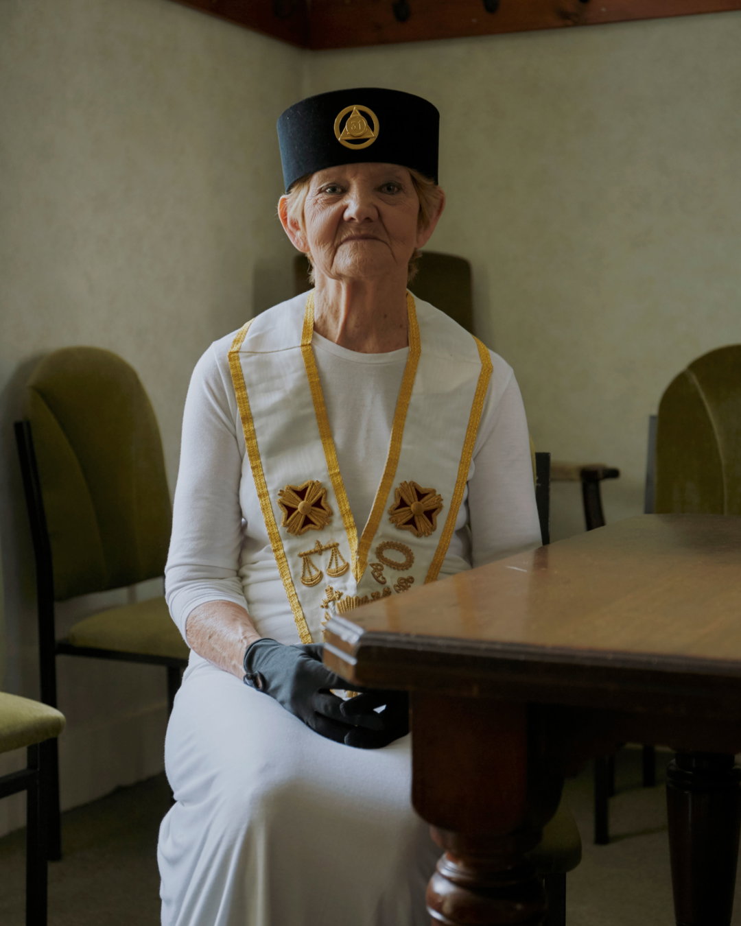caitlin-chescoe-freemasonry-photography-itsnicethat-04.jpg