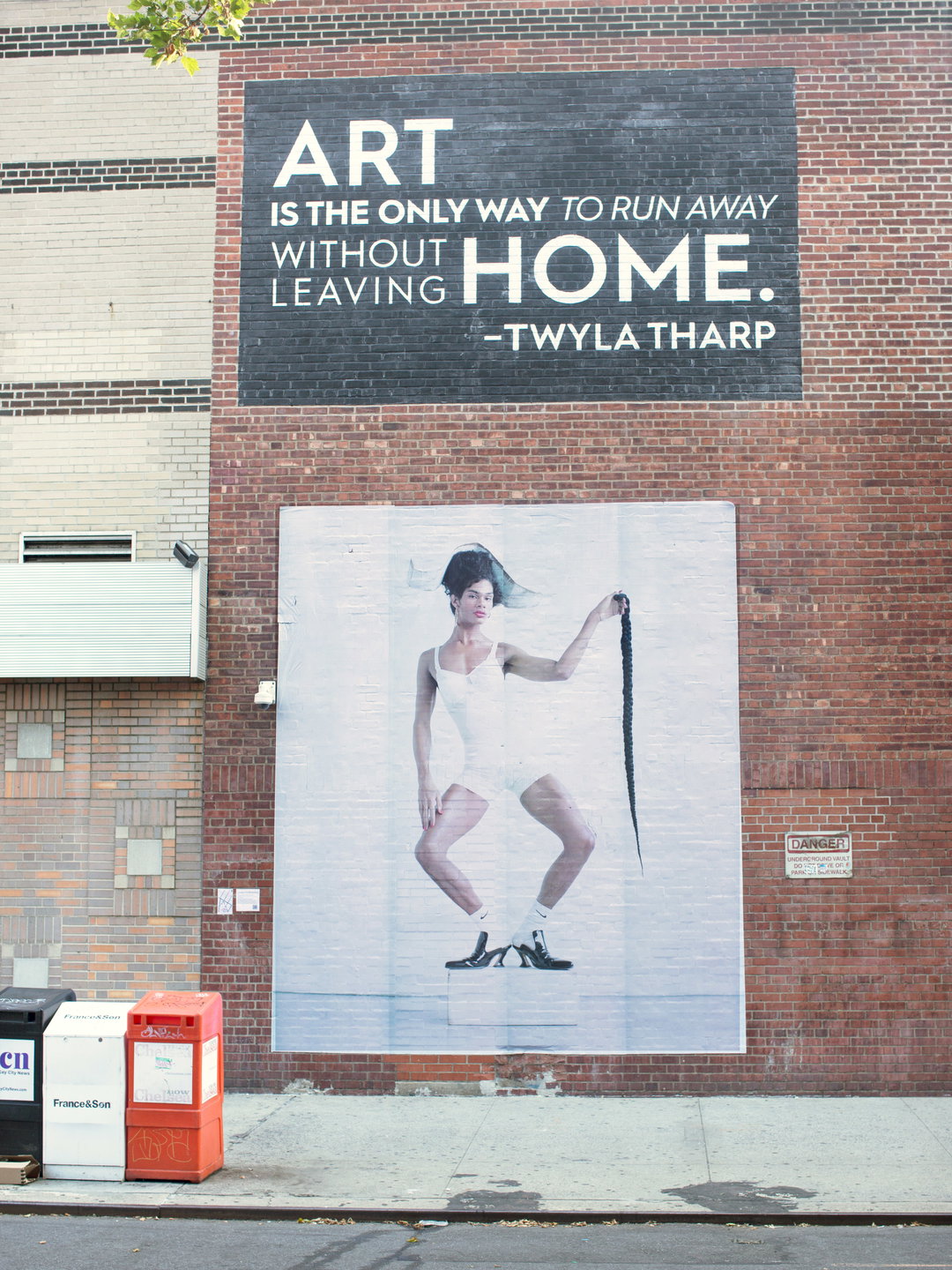 camila-falquez-being-in-history-photography-itsnicethat-04.jpg