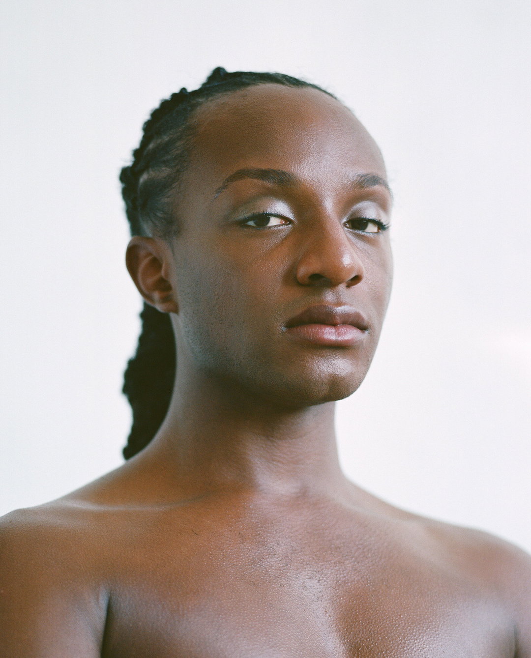 camila-falquez-being-in-history-photography-itsnicethat-13.jpg