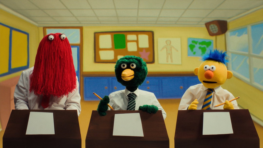 channel4-dont-hug-me-im-scared-film-itsnicethat-03.jpg
