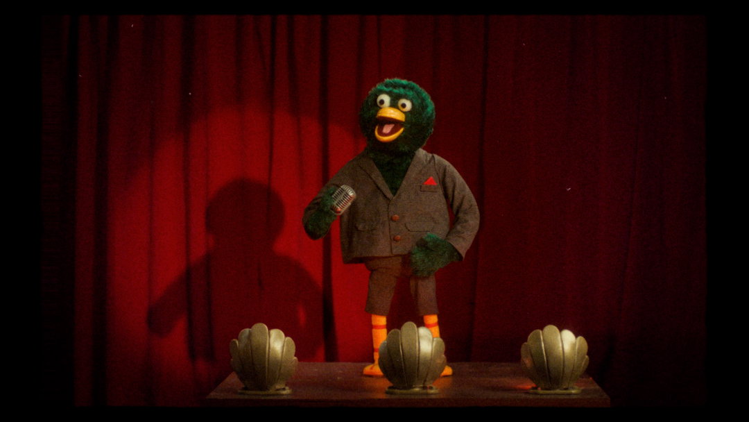 channel4-dont-hug-me-im-scared-film-itsnicethat-07.jpg