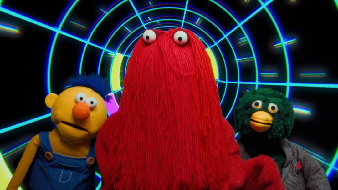 channel4-dont-hug-me-im-scared-film-itsnicethat-08.jpg