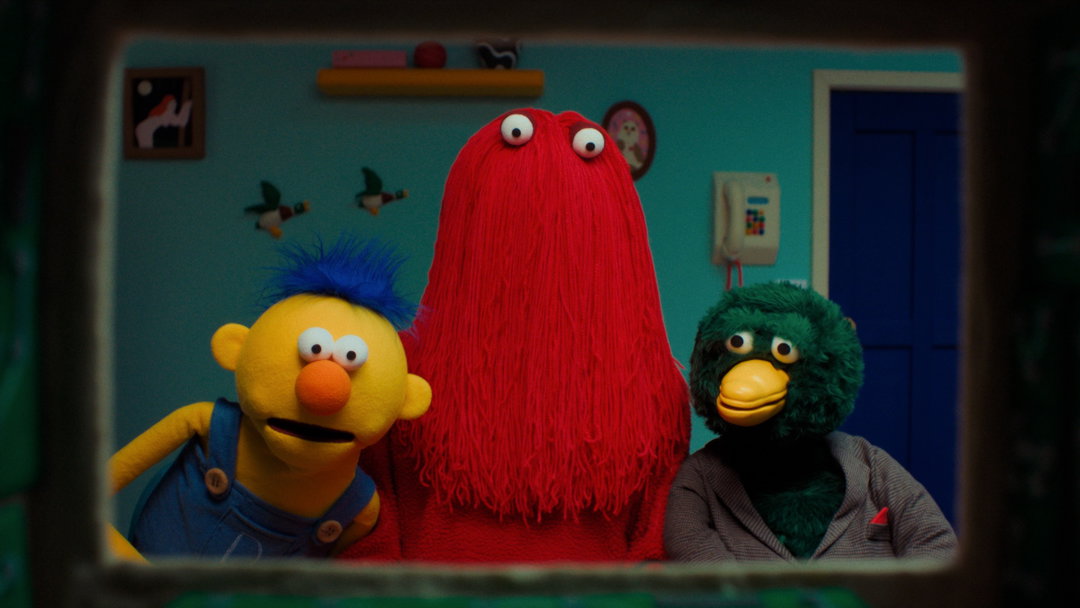 channel4-dont-hug-me-im-scared-film-itsnicethat-09.jpg