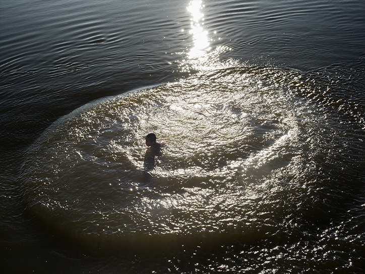 claudine-doury-amour-photography-itsnicethat-06.jpg