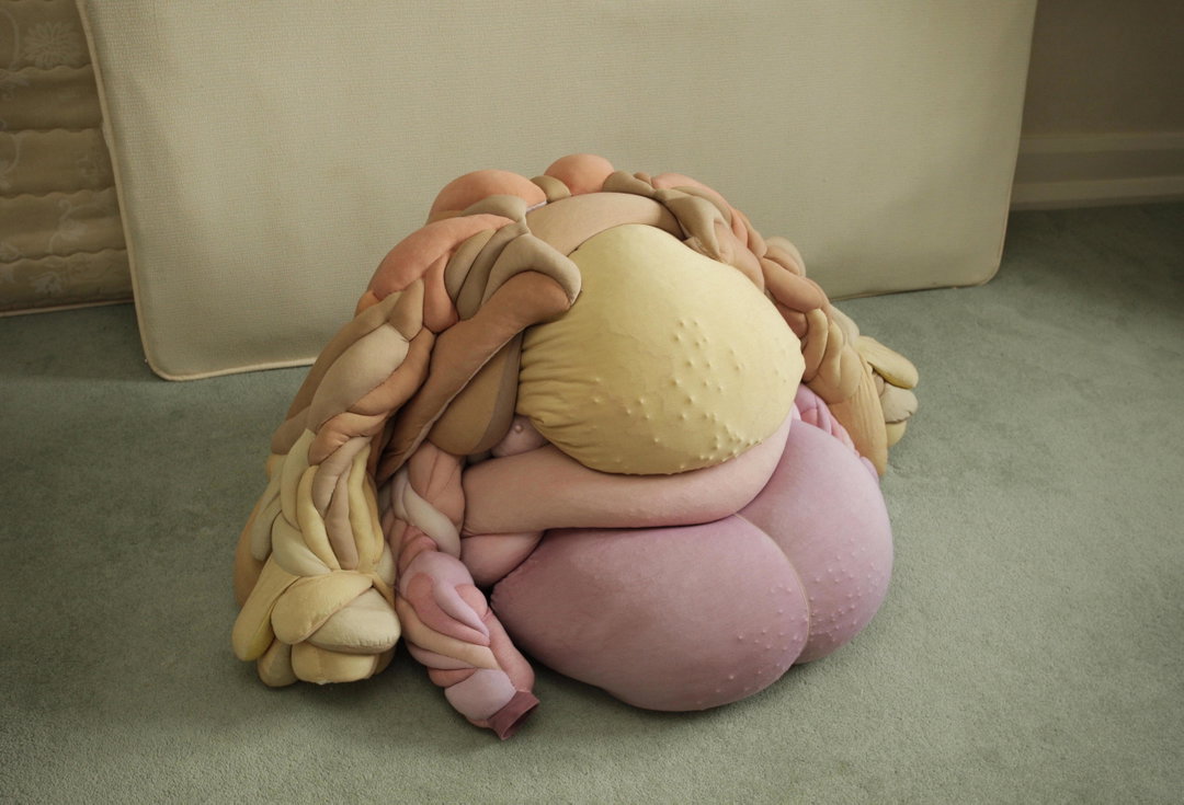 daisy-collingridge-squishies-fashion-design-itsnicethat-01.jpg