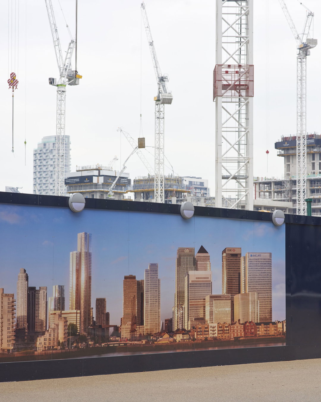 daniel-stier-a-tale-of-one-city-photography-itsnicethat-01.jpg