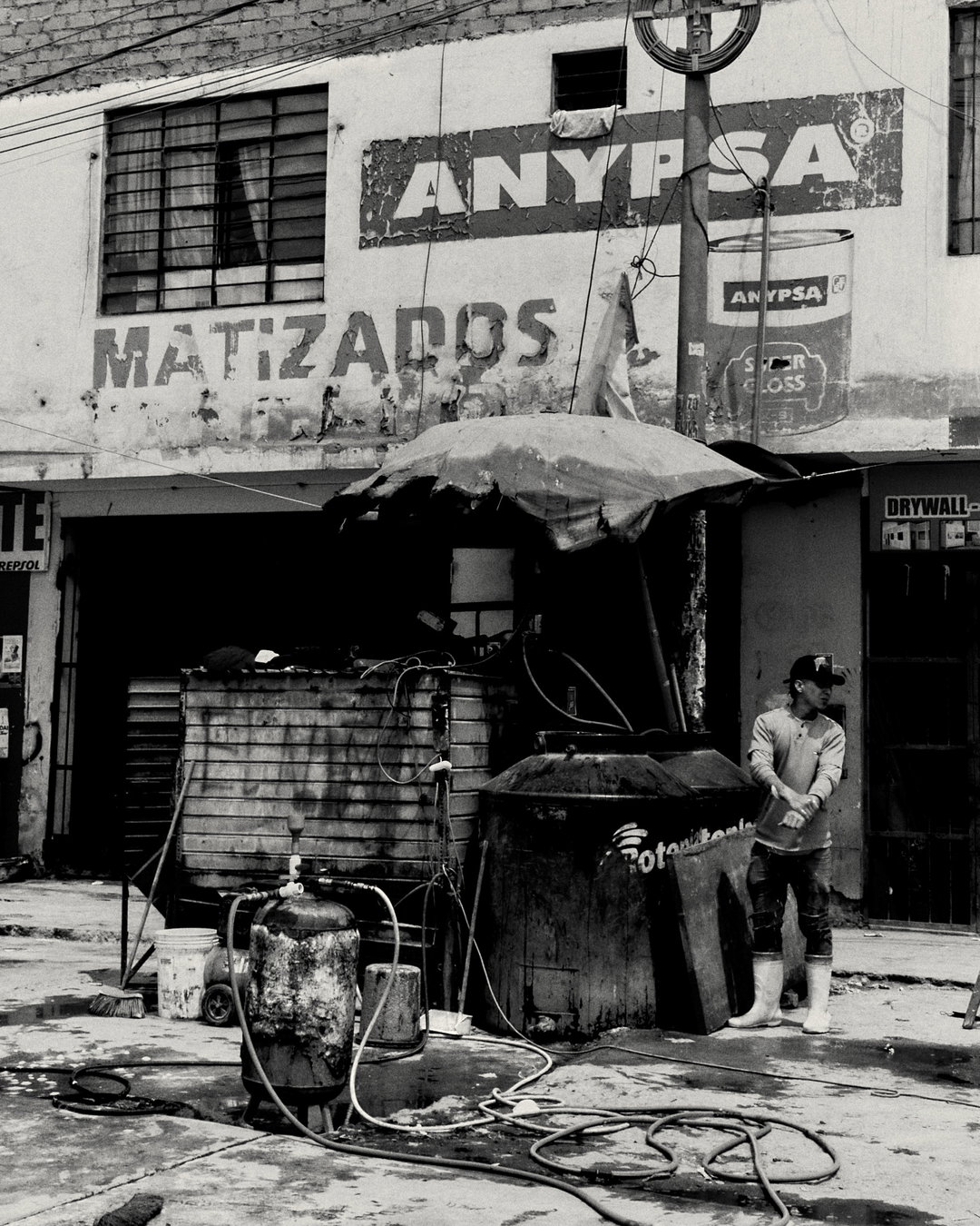 diego-bendezu-dear-lima-photography-itsnicethat-28.jpg