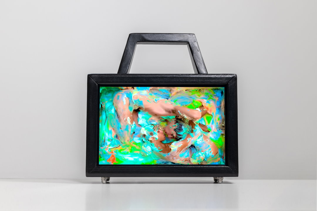 filip custic human product_10_bolso de pantalla 1234©Courtesy_Onkaos.jpg