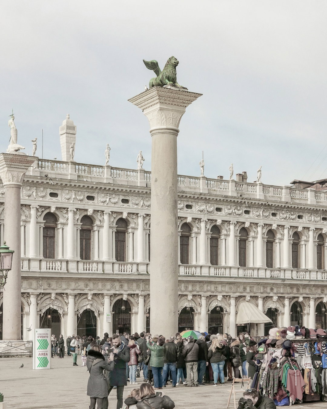 francois-prost-venice-syndrome-photography-itsnicethat-5.jpg