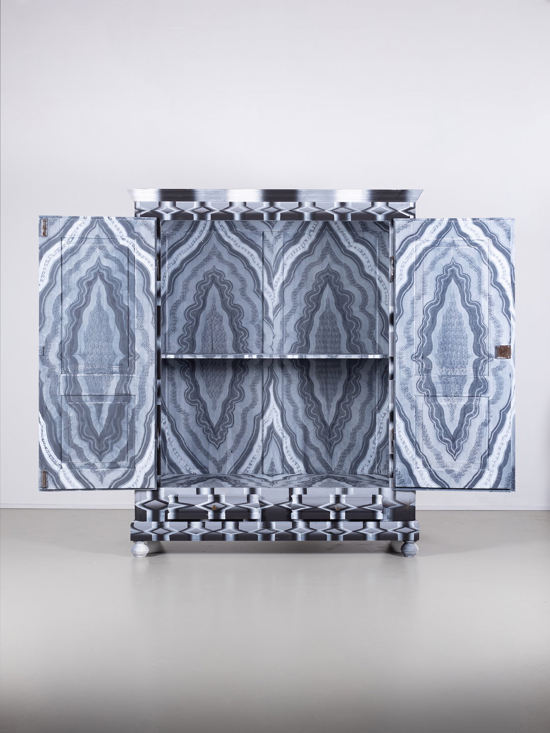freeling-waters-art-product-design-itsnicethat-10.jpg