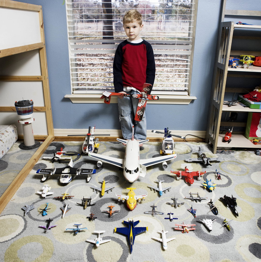 gabriele-galimberti-toy-stories-features-photography-itsnicethat-07.jpg