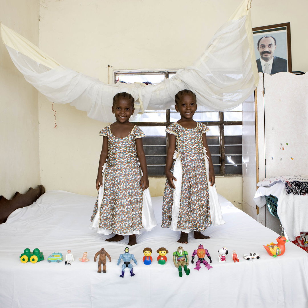 gabriele-galimberti-toy-stories-features-photography-itsnicethat-15.jpg