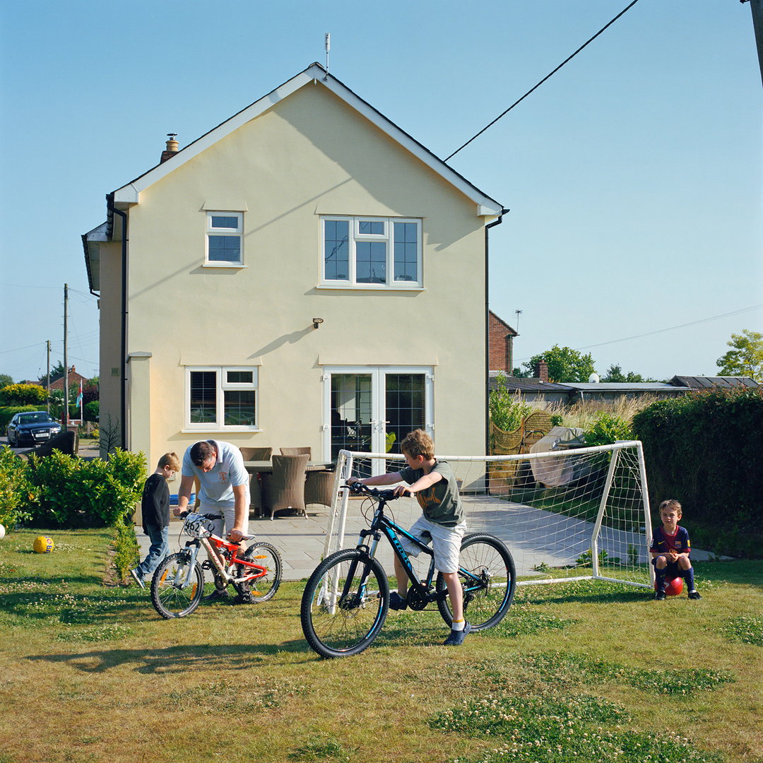 harry-borden-single-parent-dads-itsnicethat-04.jpg
