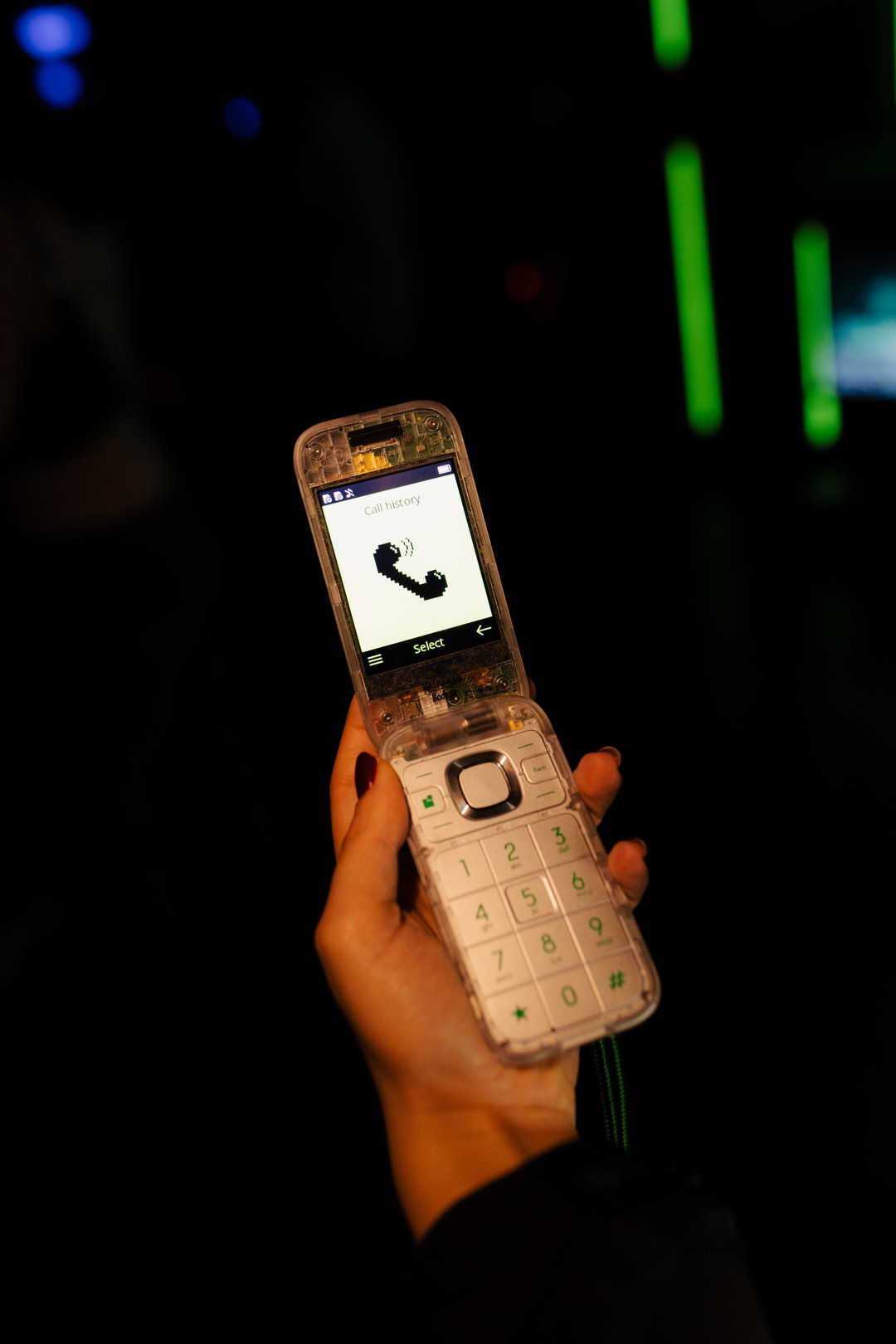 heineken-boring-phone-advertising-itsnicethat-09.jpg