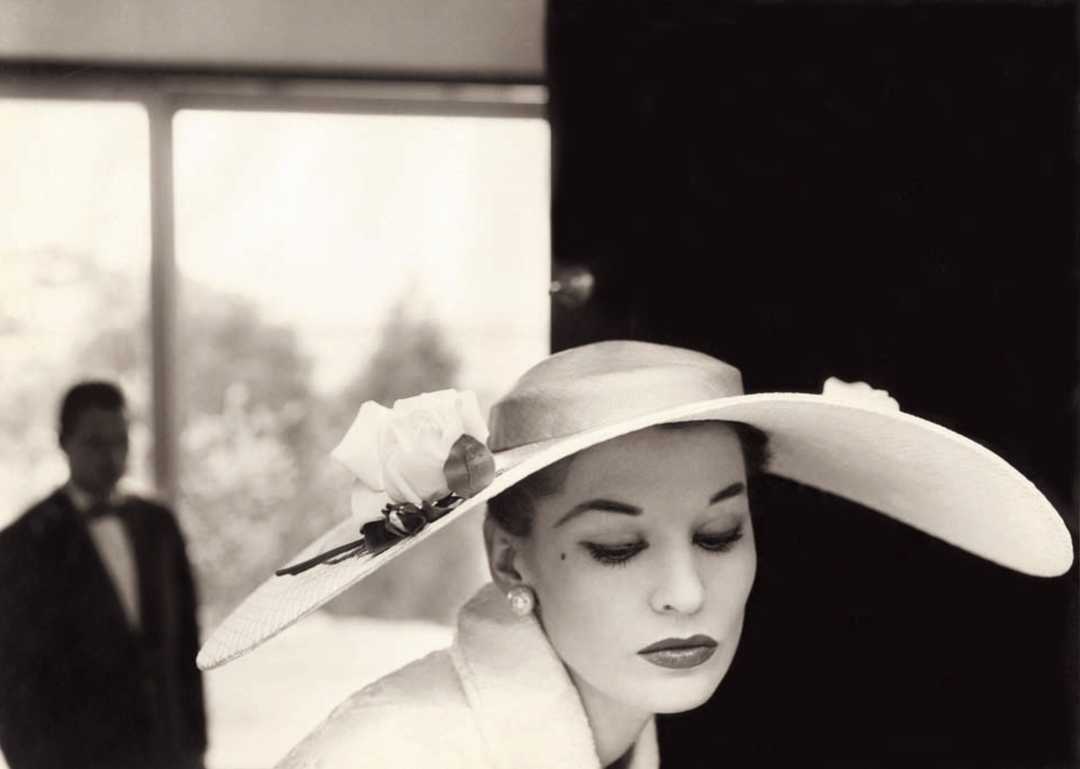helmut-newton-retrospective-photography-itsnicethat5.png