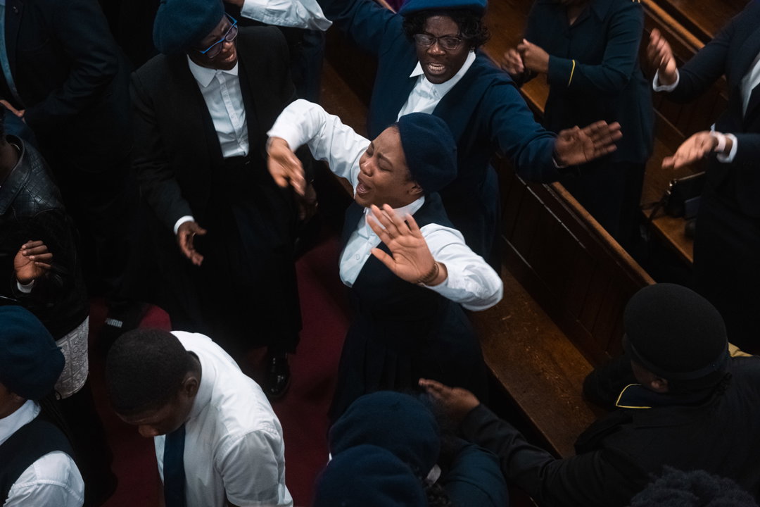 holly-marie-cato-heavy-is-the-mantle-photography-itsnicethat-04.jpg