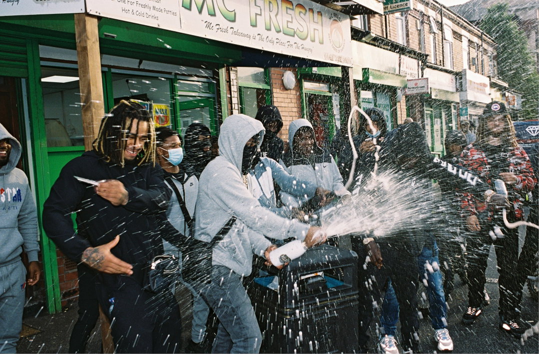 dance-policy-yadoh-photography-itsnicethat12