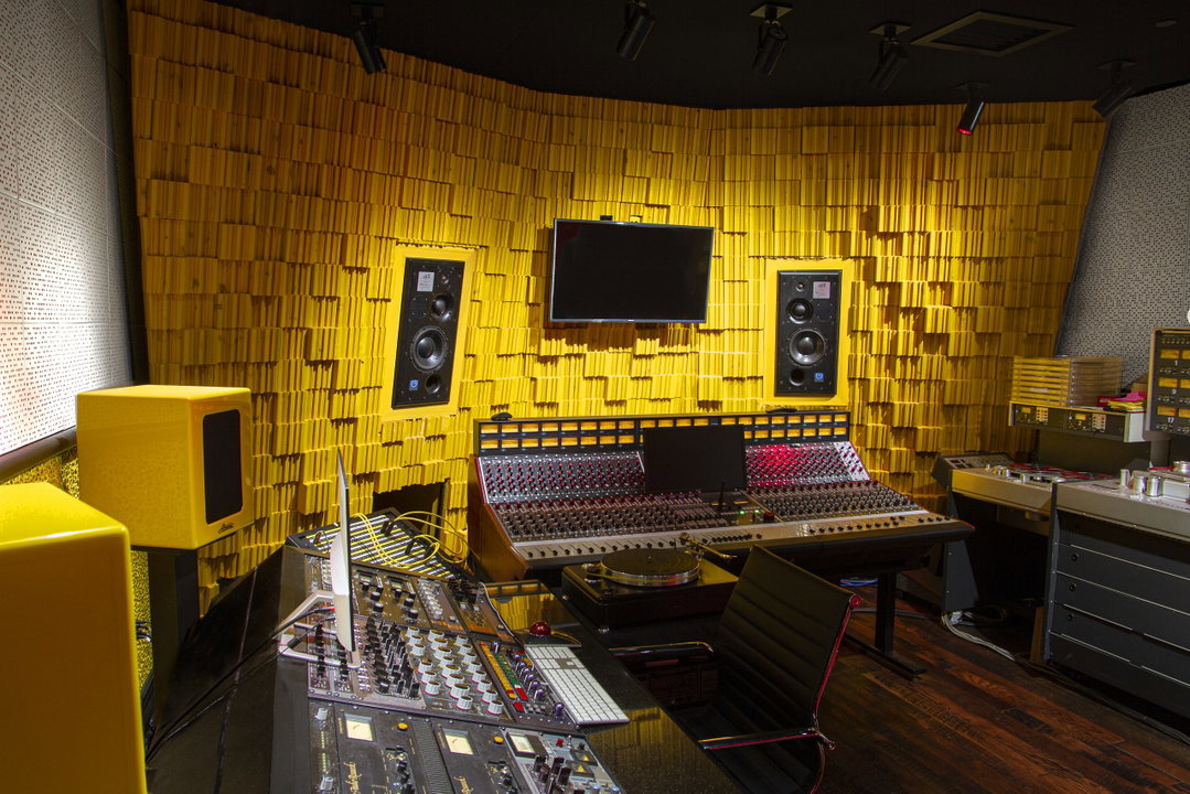 jack-white-art-and-design-itsnicethat-07.jpeg