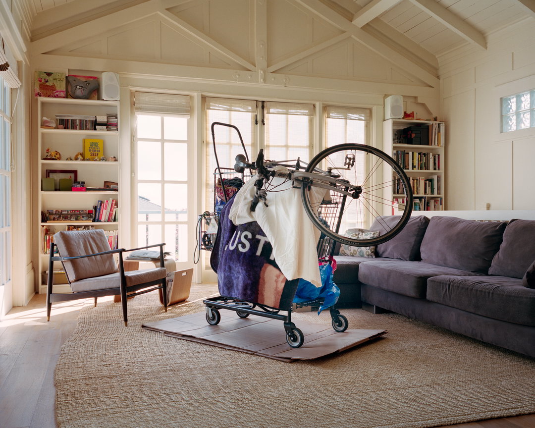 jana-sophia-nolle-living-room-photography-itsnicethat-10.jpg