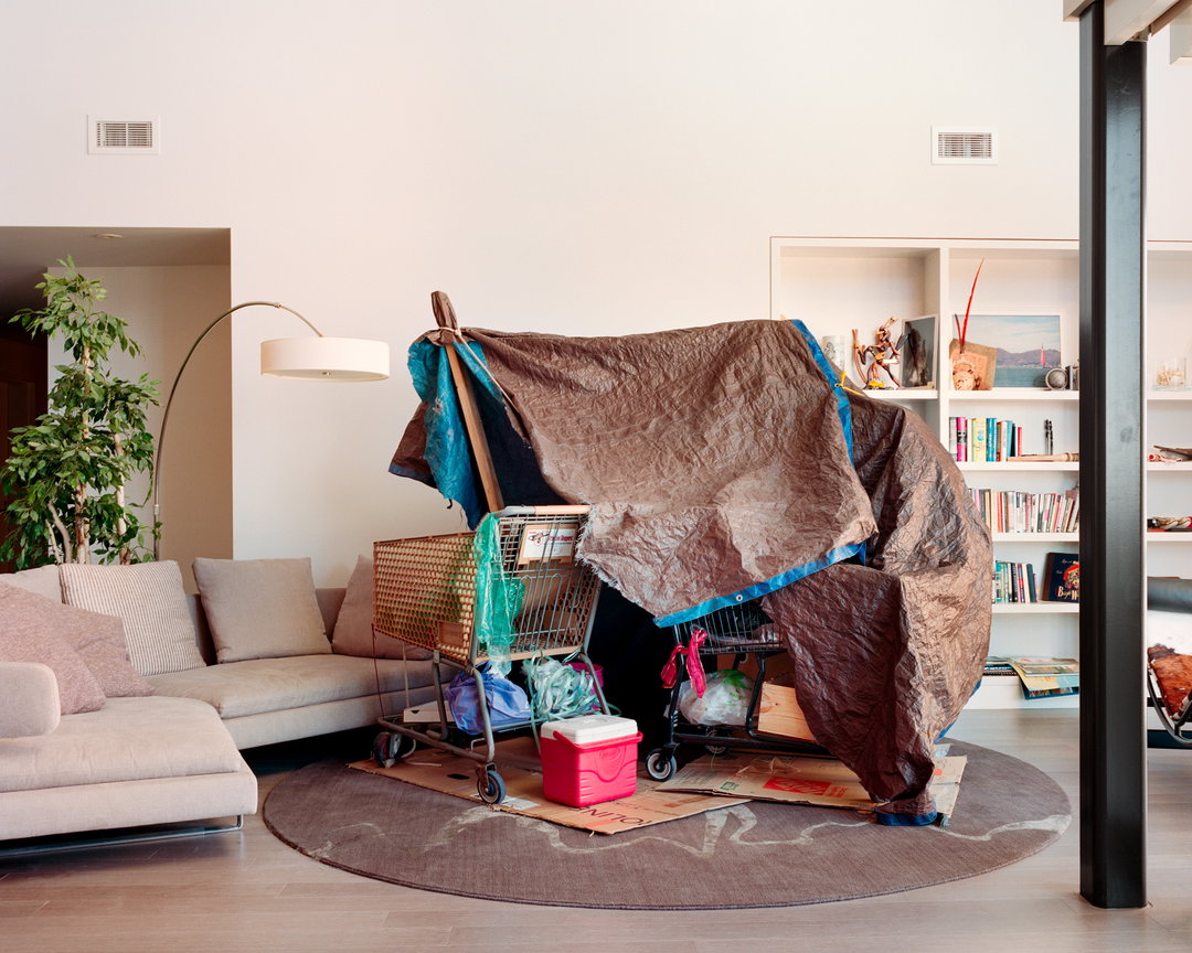 jana-sophia-nolle-living-room-photography-itsnicethat-11.jpg