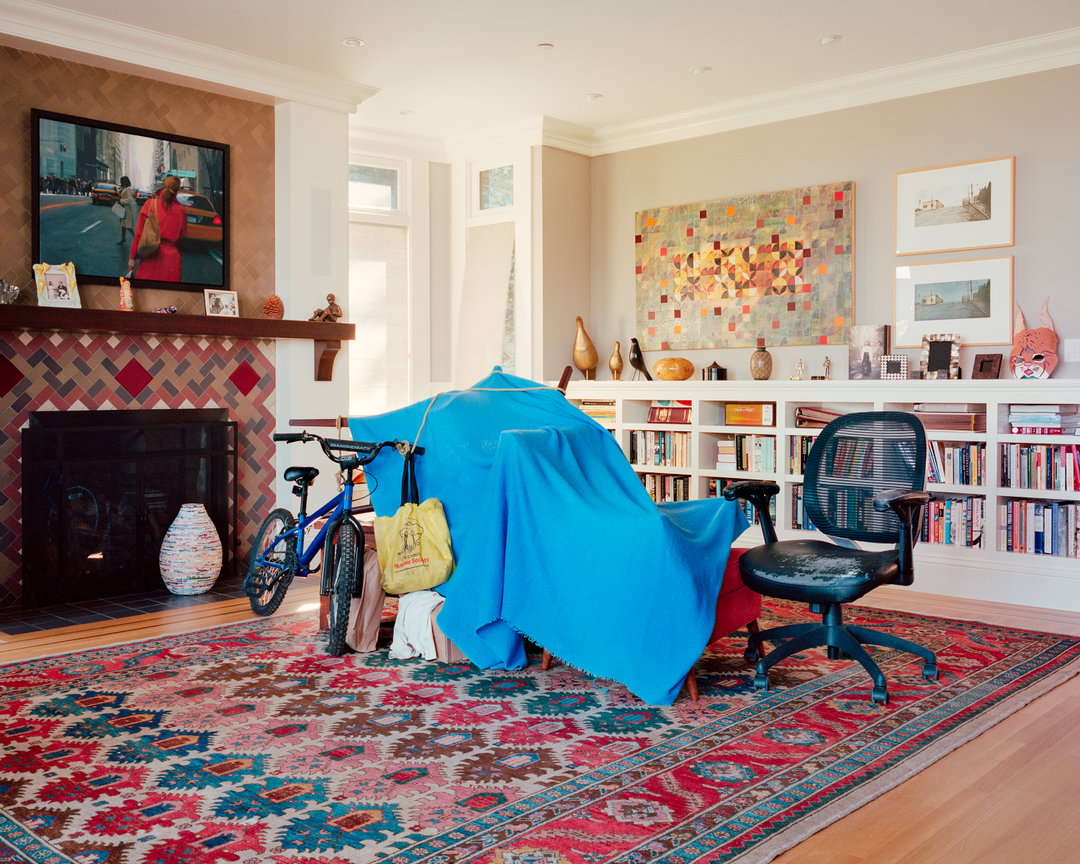 jana-sophia-nolle-living-room-photography-itsnicethat-9.jpg