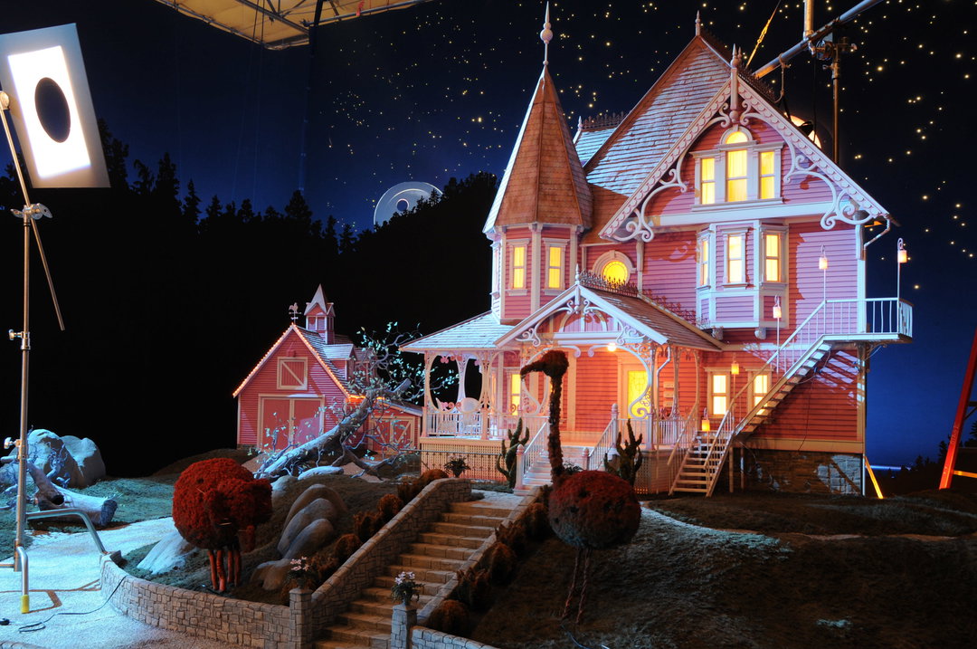 jones_house.ext_other_house.photo.gcollins.0006 .jpg