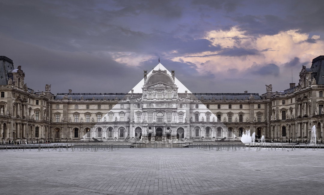 jr photography art itsnicethat_JR-au-Louvre,-La-Pyramide,-7-Juin-2016,-21H45-©-Pyramide,-architecte-I.-M.-Pei,-musée-du-Louvre,-Paris,-France,-2016.jpg