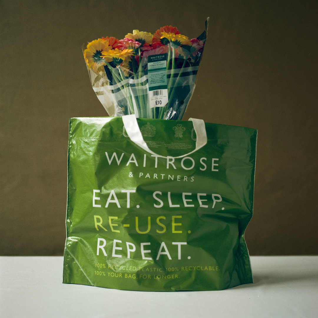 jrasic-elena-heatherwick-freddy-taylor-mothers-day-supermarket-flowers-photography-itsnicethat-14.jpg