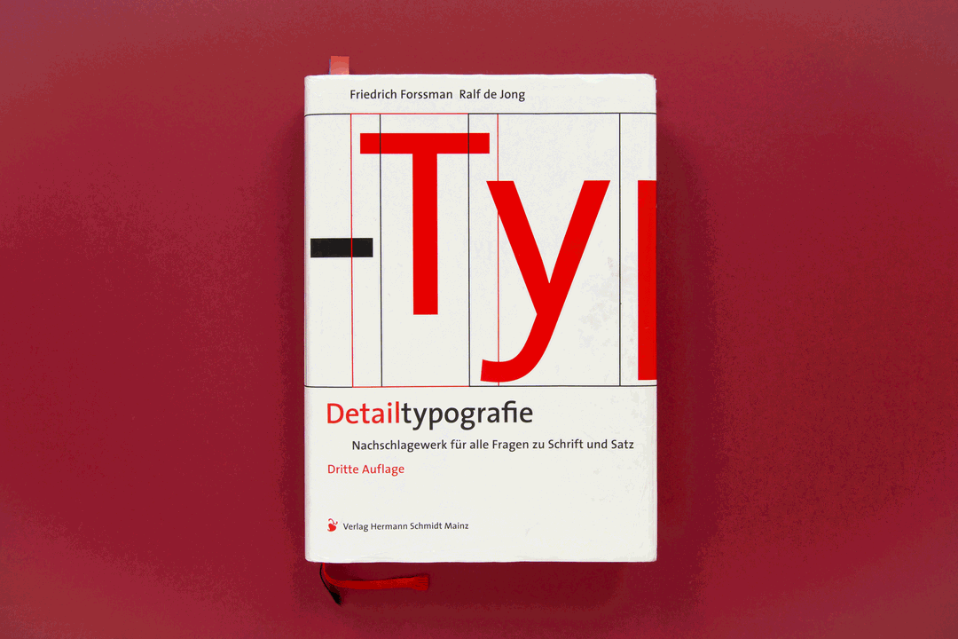 julia-kahl-archive-bookshelf2-regulars-itsnicethat-08.png