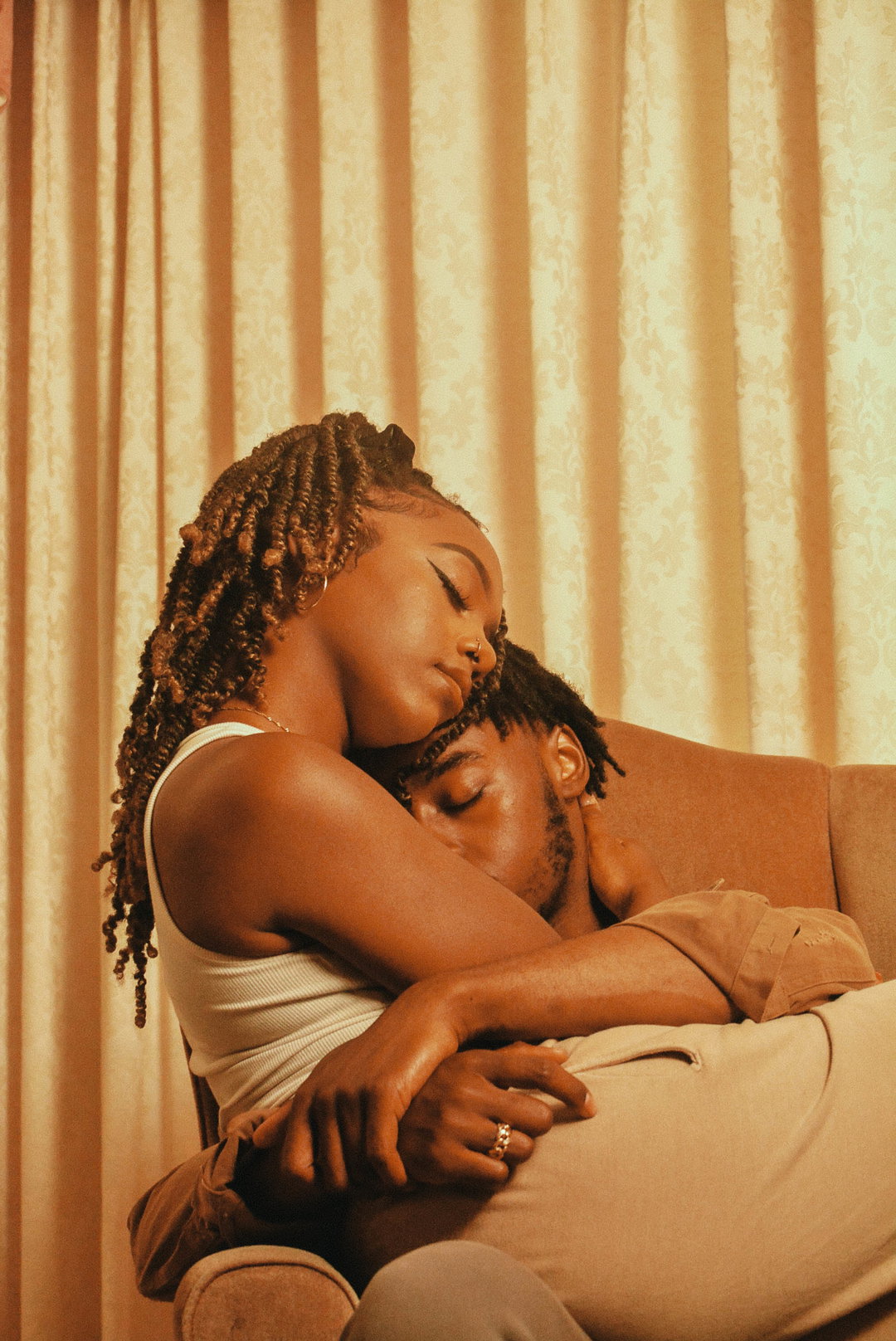 kemi-anna-safeen-james-film-itsnicethat-1.jpg