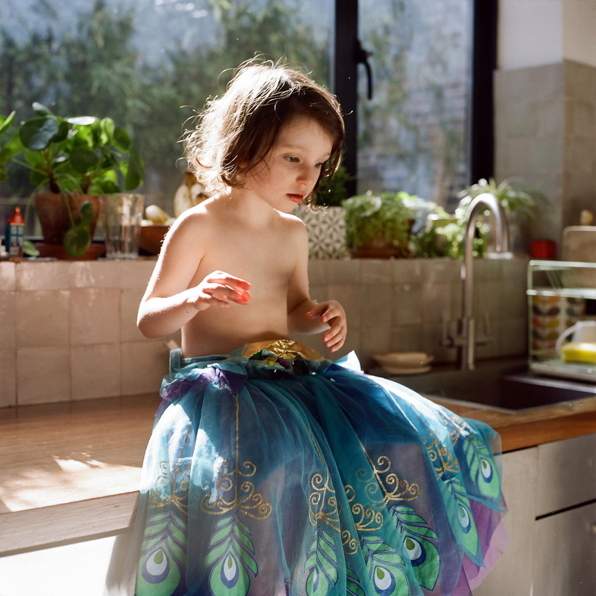 lydia-goldblatt-fugue-photography-itsnicethat-03.jpg