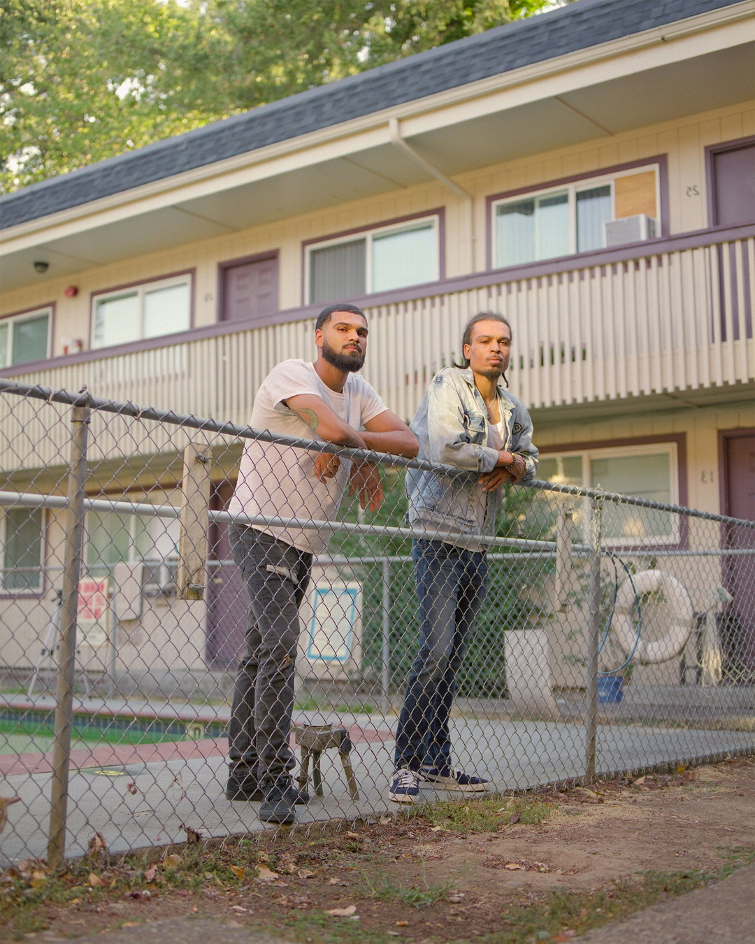magnus-holmes-roommates-photography-itsnicethat-7.jpg