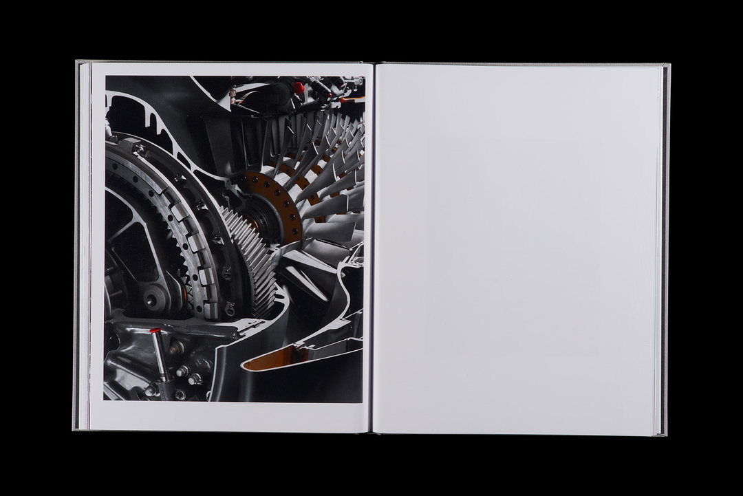 maxime-guyon-aircraft-a-new-anatomy-publication-itsnicethat-6.jpg