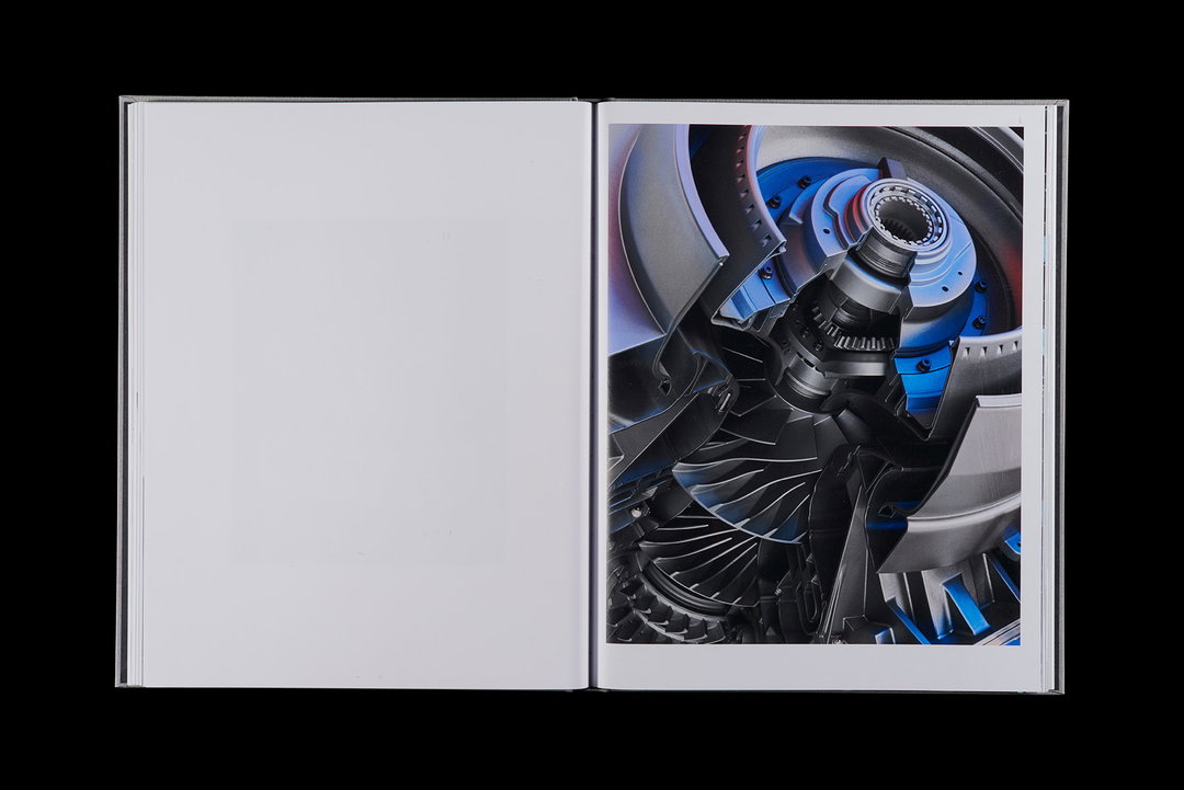 maxime-guyon-aircraft-a-new-anatomy-publication-itsnicethat-8.jpg