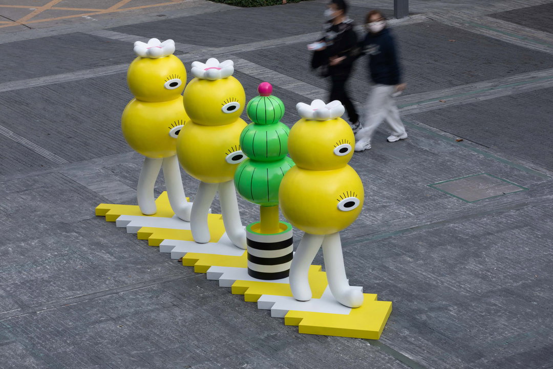 naughty-roll-graphic-design-itsnicethat4.jpg