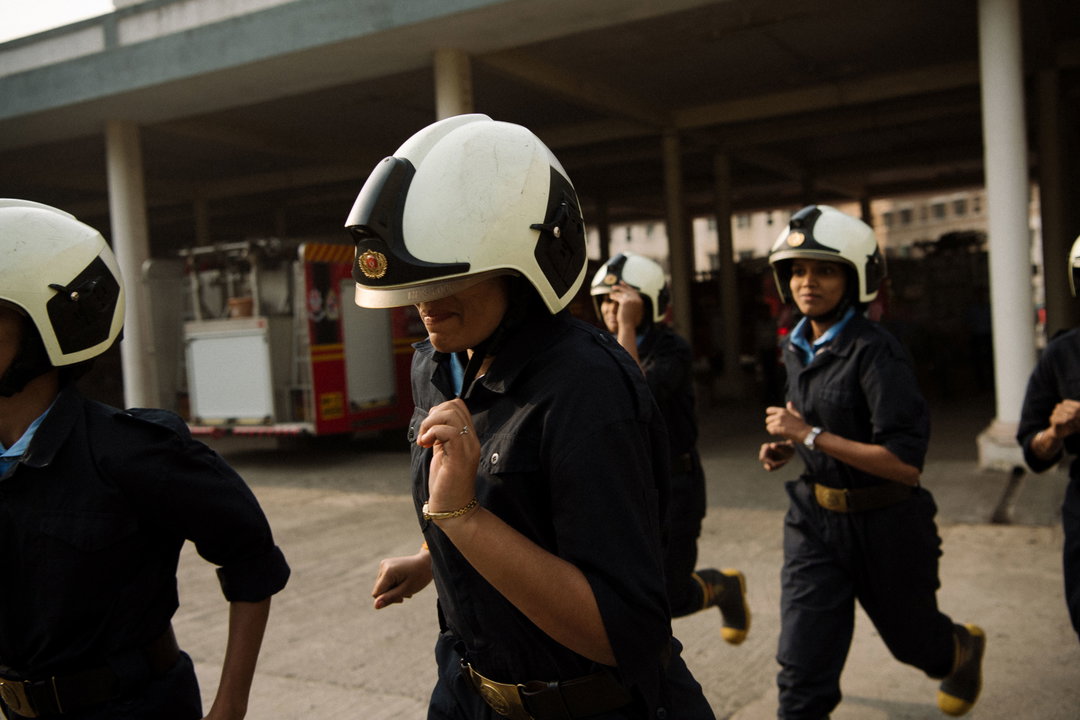 nico-therin-mumbai-female-firefighters-photography-itsnicethat-5.jpg