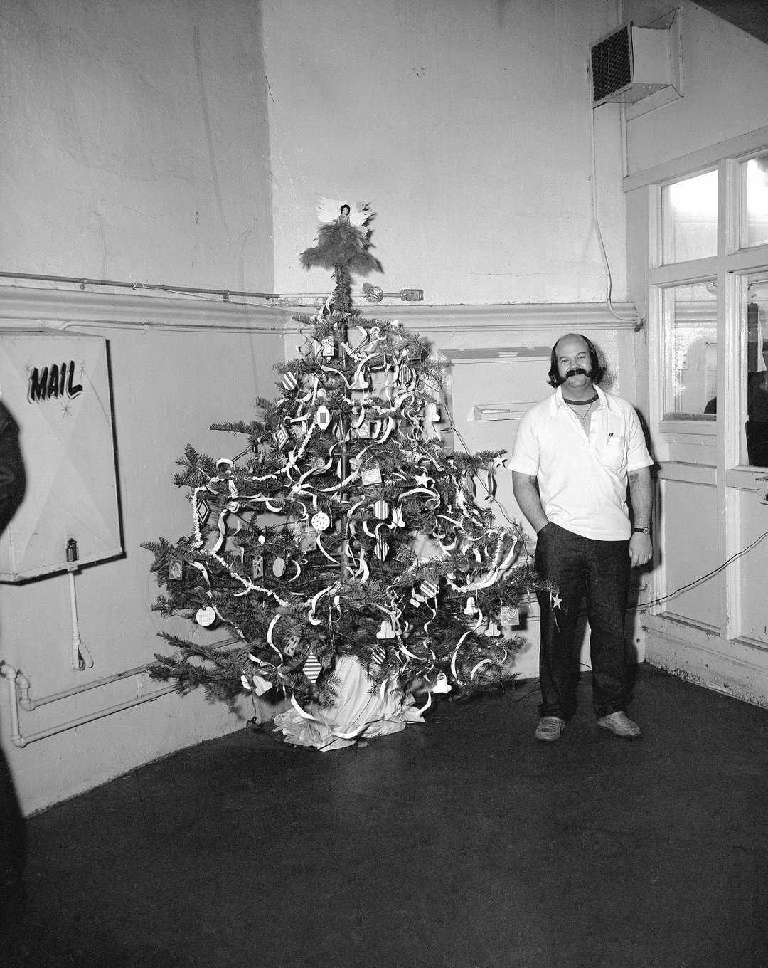 nigel-poor-the-san-quentin-project-photography-publiaction-itsnicethat-9.jpg