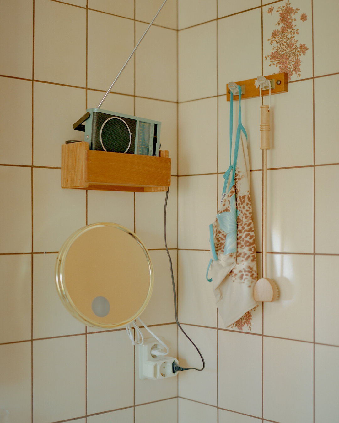 nolwenn-le-flanchec-marie-godt-haus-am-stand-photography-itsnicethat-09.JPG