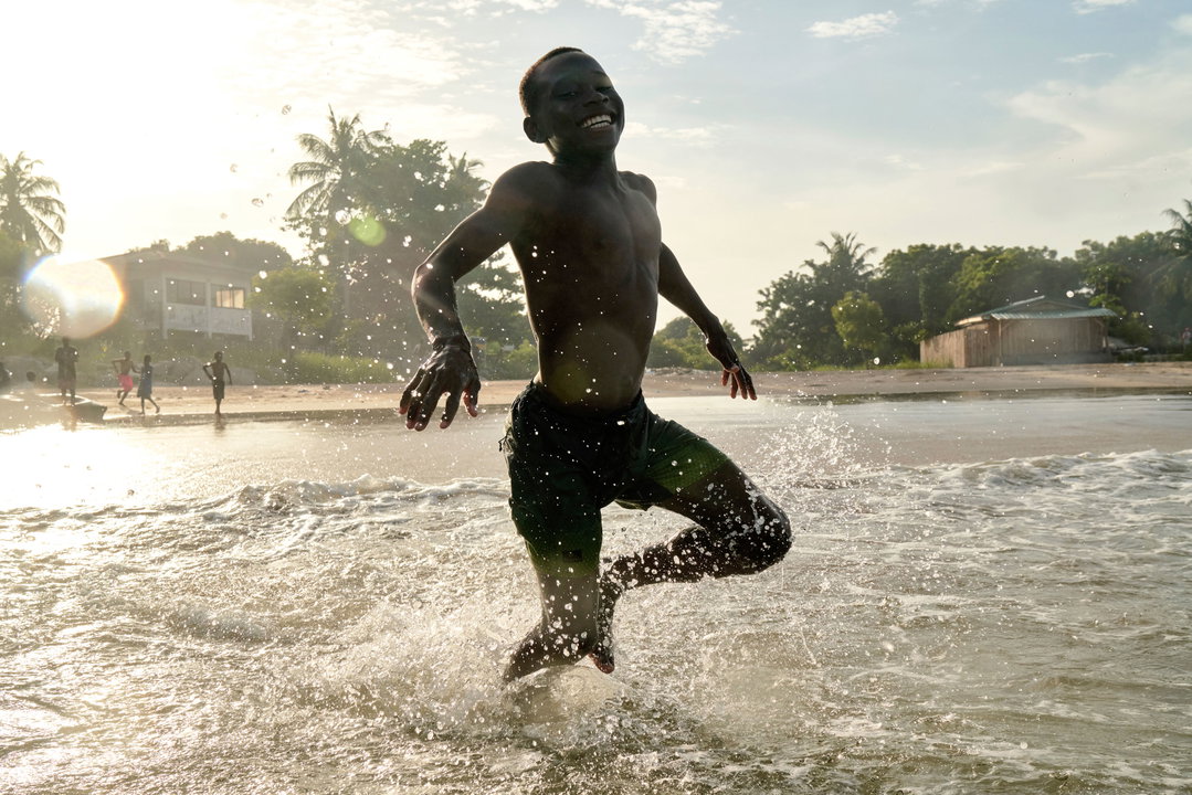 oli-hillyer-riley-no-wahala-photography-itsnicethat-1.jpg